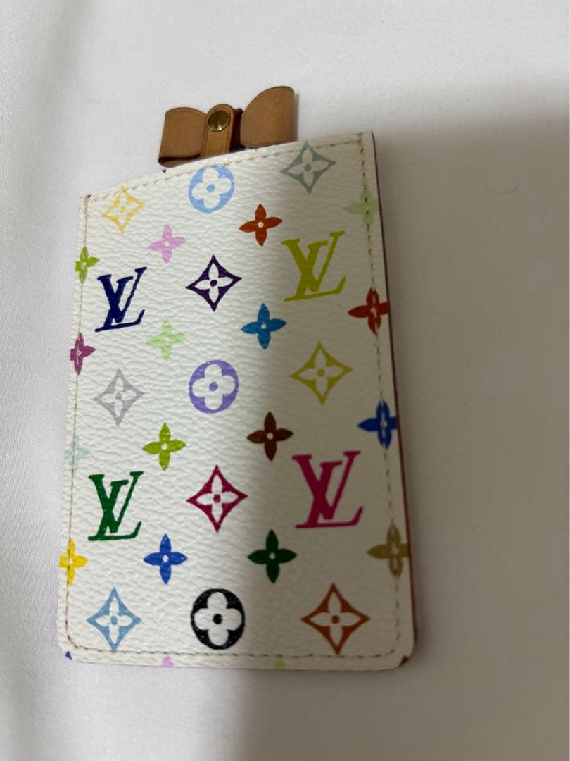 LOUIS VUITTON ルイヴィトン　マルチカラーミラー　正規品中古①