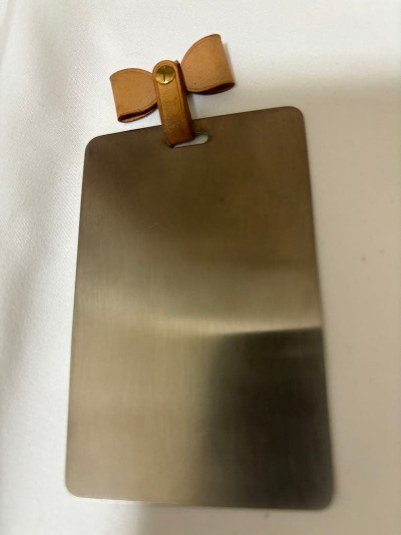 LOUIS VUITTON ルイヴィトン　マルチカラーミラー　正規品中古①