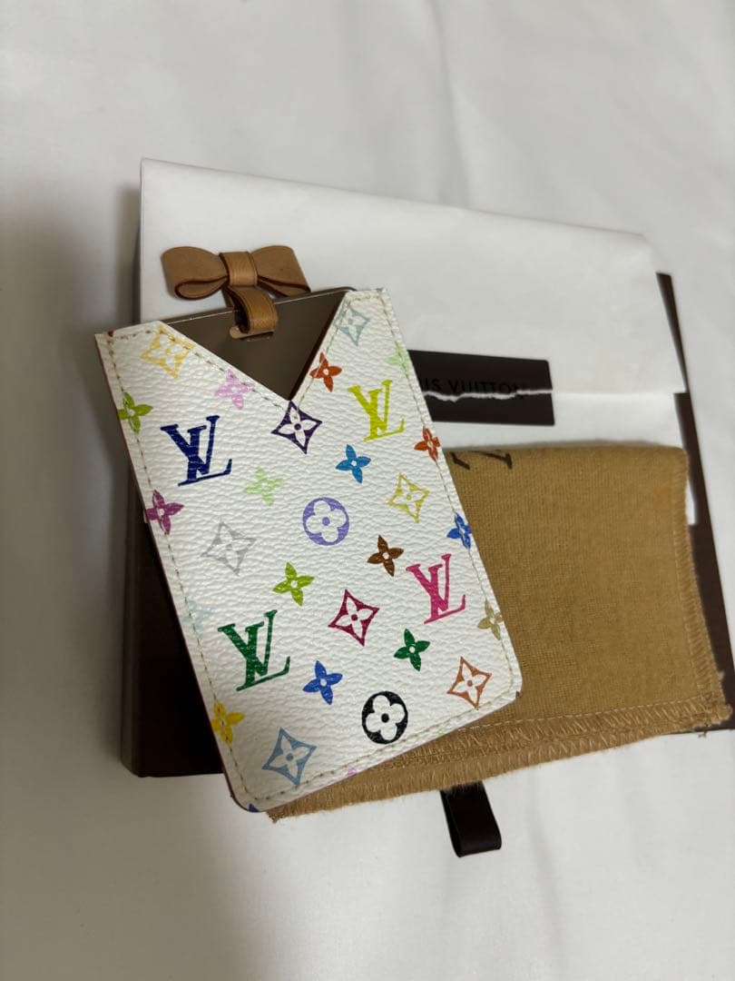 LOUIS VUITTON ルイヴィトン　マルチカラーミラー　正規品中古①