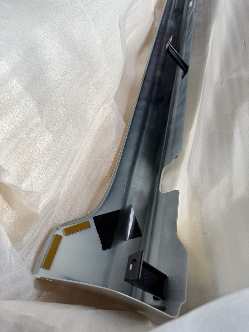 M900 ルーミー　タンク　モデリスタサイドスカートRH