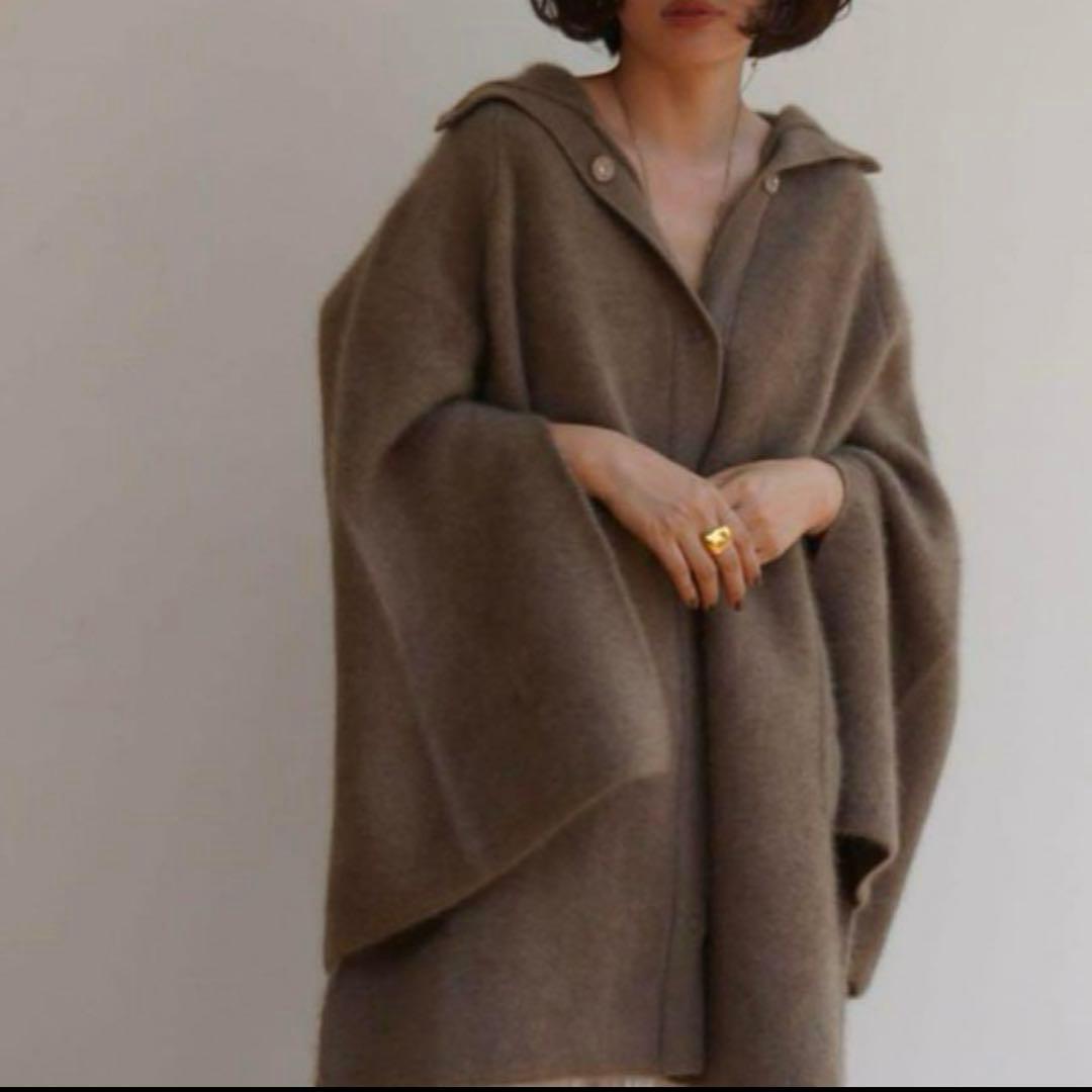 完売品✨　ETRE TOKYO エトレトウキョウ　スリットスリーブニットポンチョ