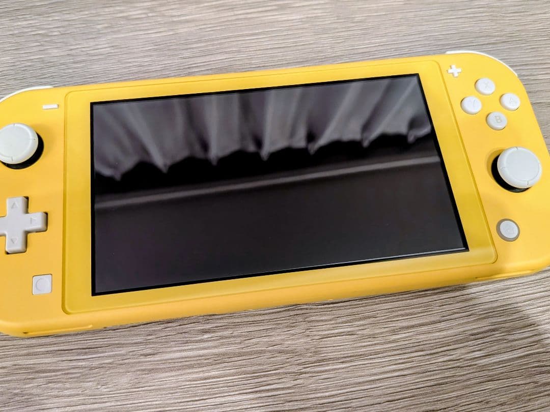 Nintendo Switch Lite 本体 イエロー【箱あり】
