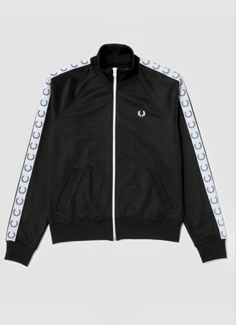 フレッドペリー★トラックジャケット　ジャージ　Mサイズ