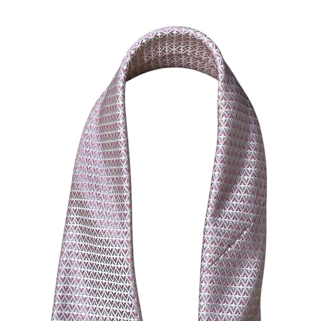 美品　現行　ルイヴィトン　ピンク　ダイヤモンドブイ　ネクタイ　クラヴァット