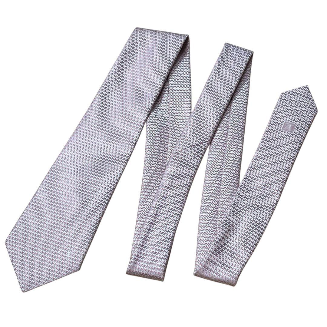 美品　現行　ルイヴィトン　ピンク　ダイヤモンドブイ　ネクタイ　クラヴァット