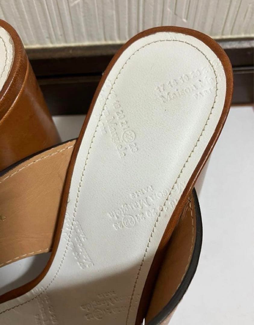 メゾンマルジェラ　サンダル