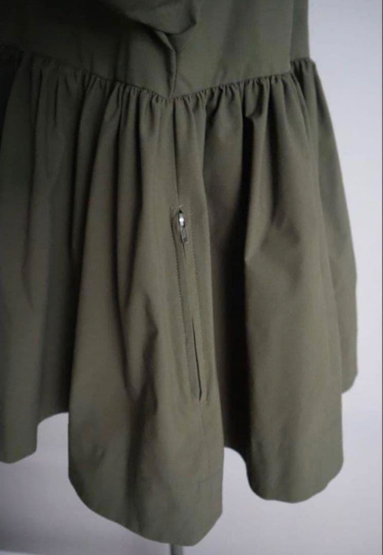 YOIHI フリルギャザー マウンテンパーカー カーキ