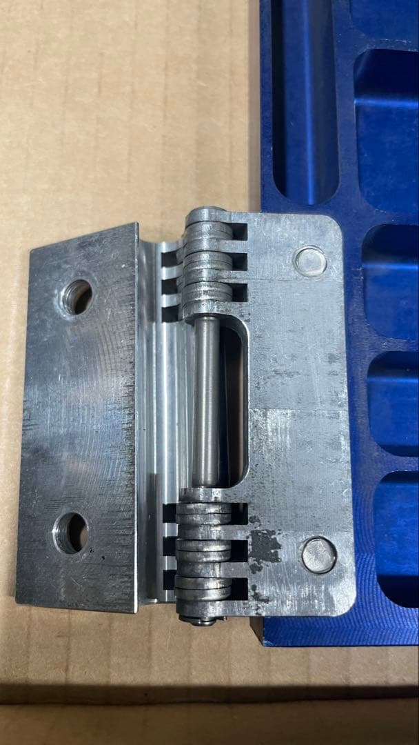 IRON ROCK プレート