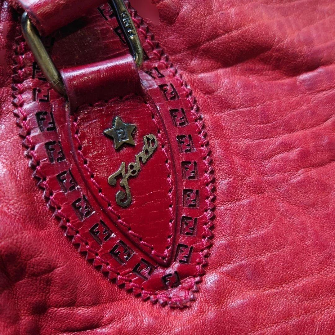 FENDI レザーバッグ 赤