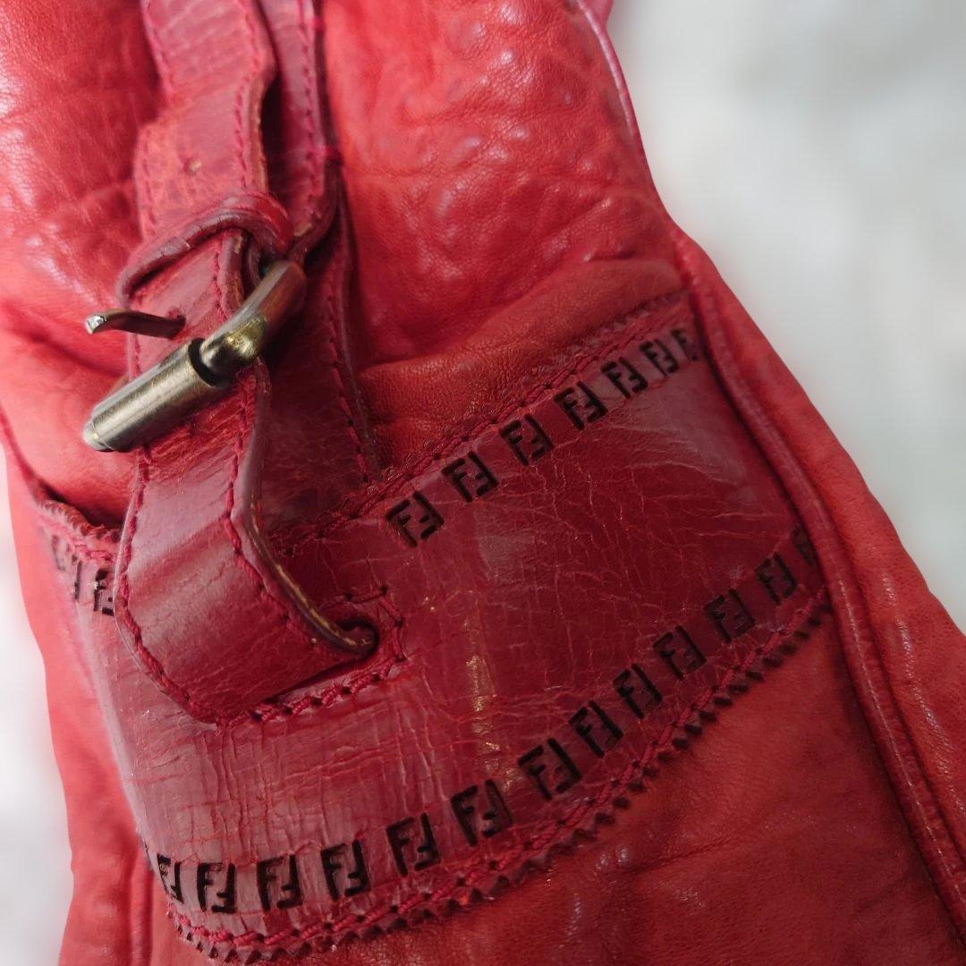 FENDI レザーバッグ 赤