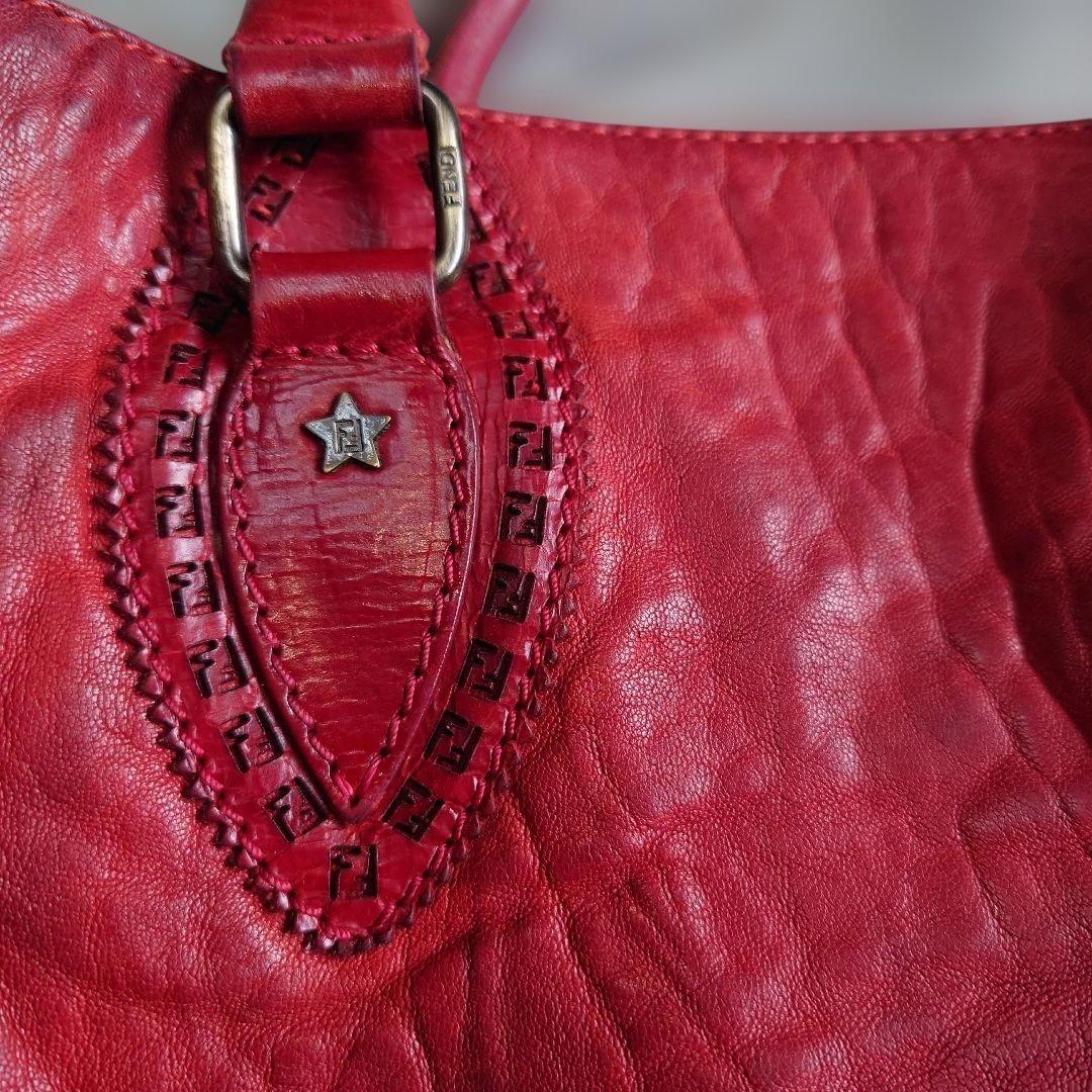 FENDI レザーバッグ 赤