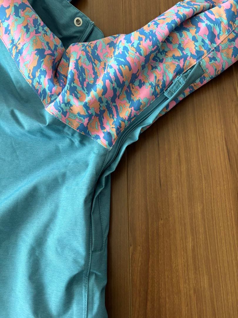 【お値下げ中】JEWEL×686スノーボードウェア Mサイズ　高機能