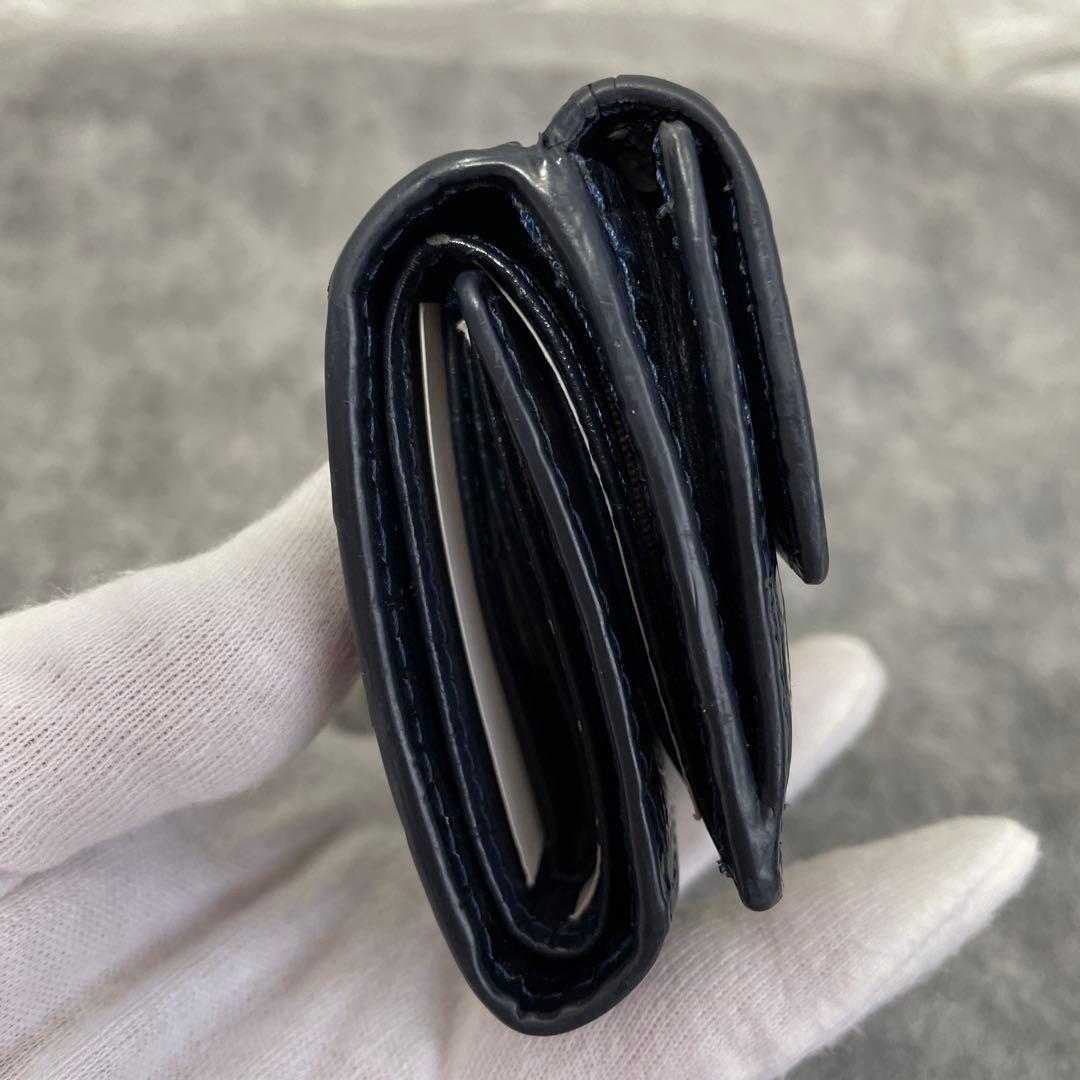 ナイルクロコダイル、三つ折り財布、コンパクト、本革、ブラックネイビー　内側型押し