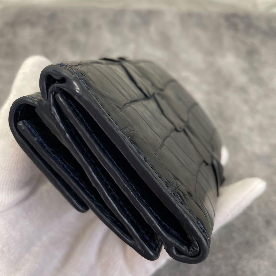 ナイルクロコダイル、三つ折り財布、コンパクト、本革、ブラックネイビー　内側型押し