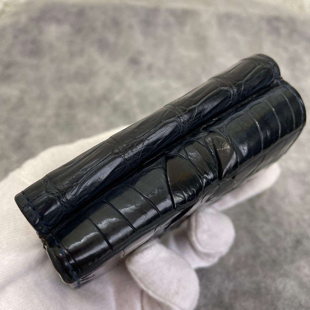 ナイルクロコダイル、三つ折り財布、コンパクト、本革、ブラックネイビー　内側型押し