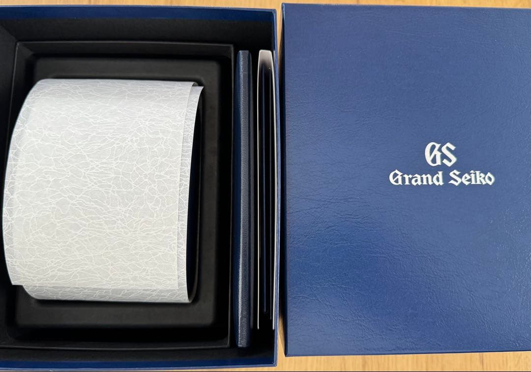 ⭐︎大谷選手ドジャース入団会見着用時計⭐︎SBGM221 5年保証 茶色革ベルト