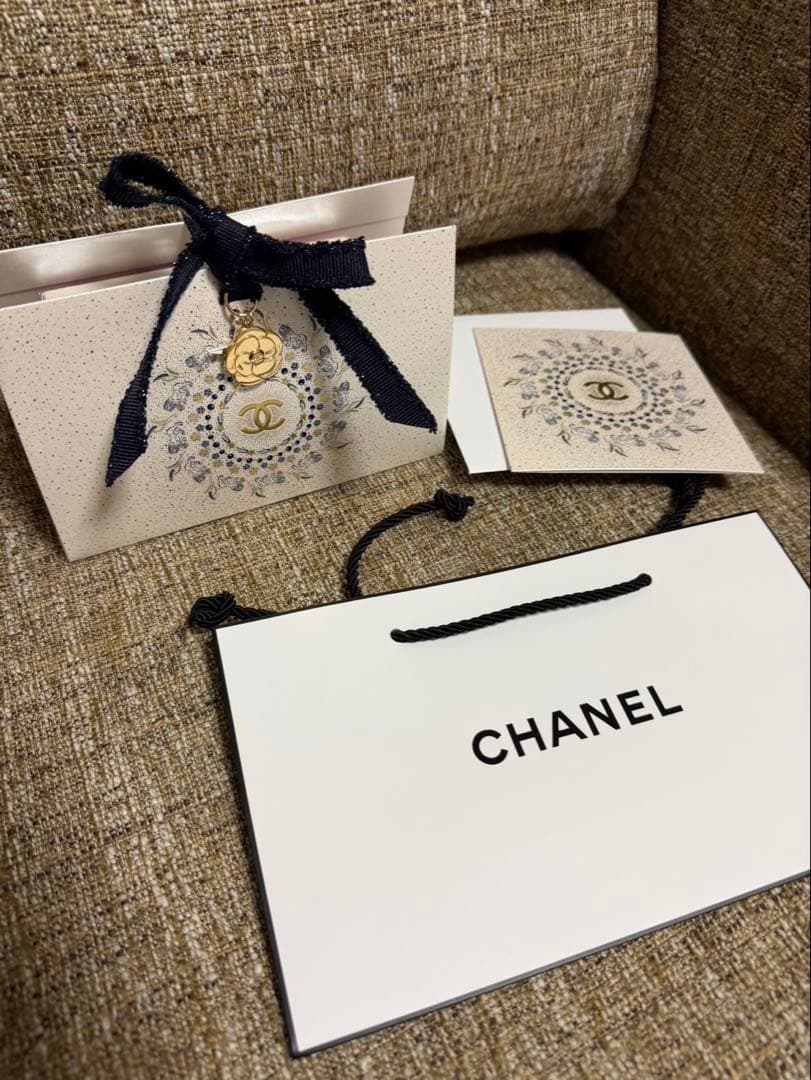 限定ラッピング CHANEL オータンドゥル 100ml