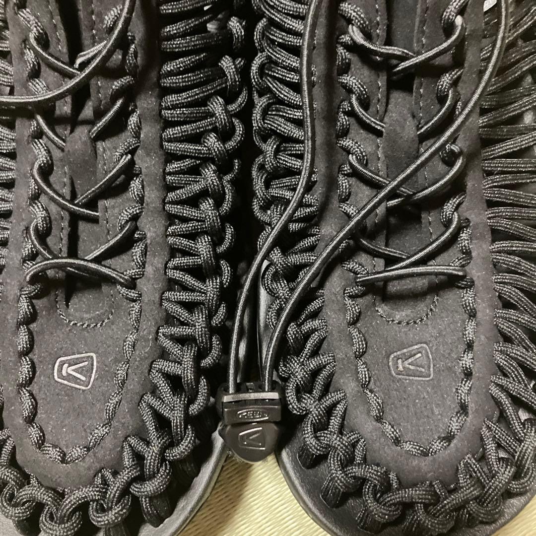 keen ユニーク　サンダル