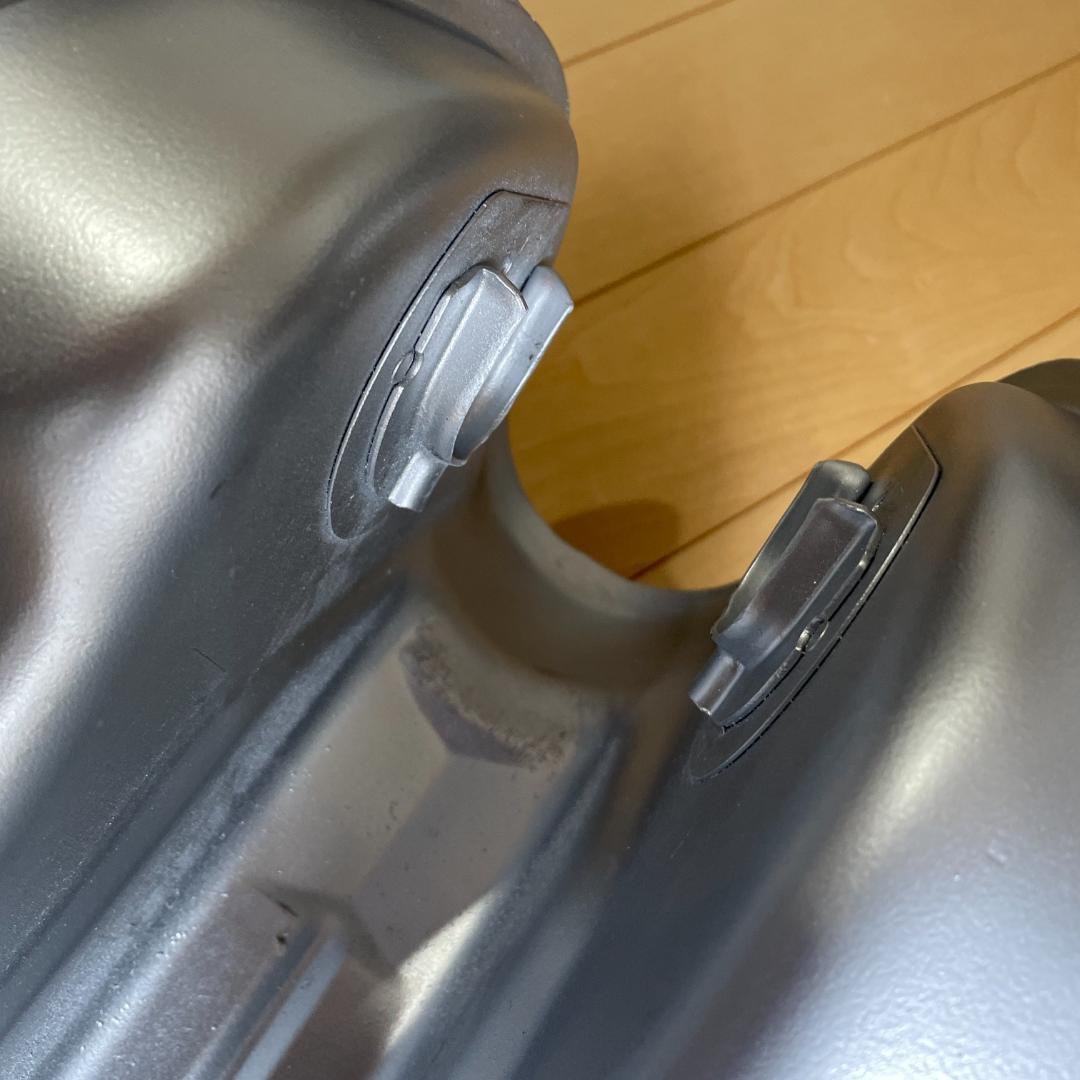 スズキ　グラストラッカー　タンク