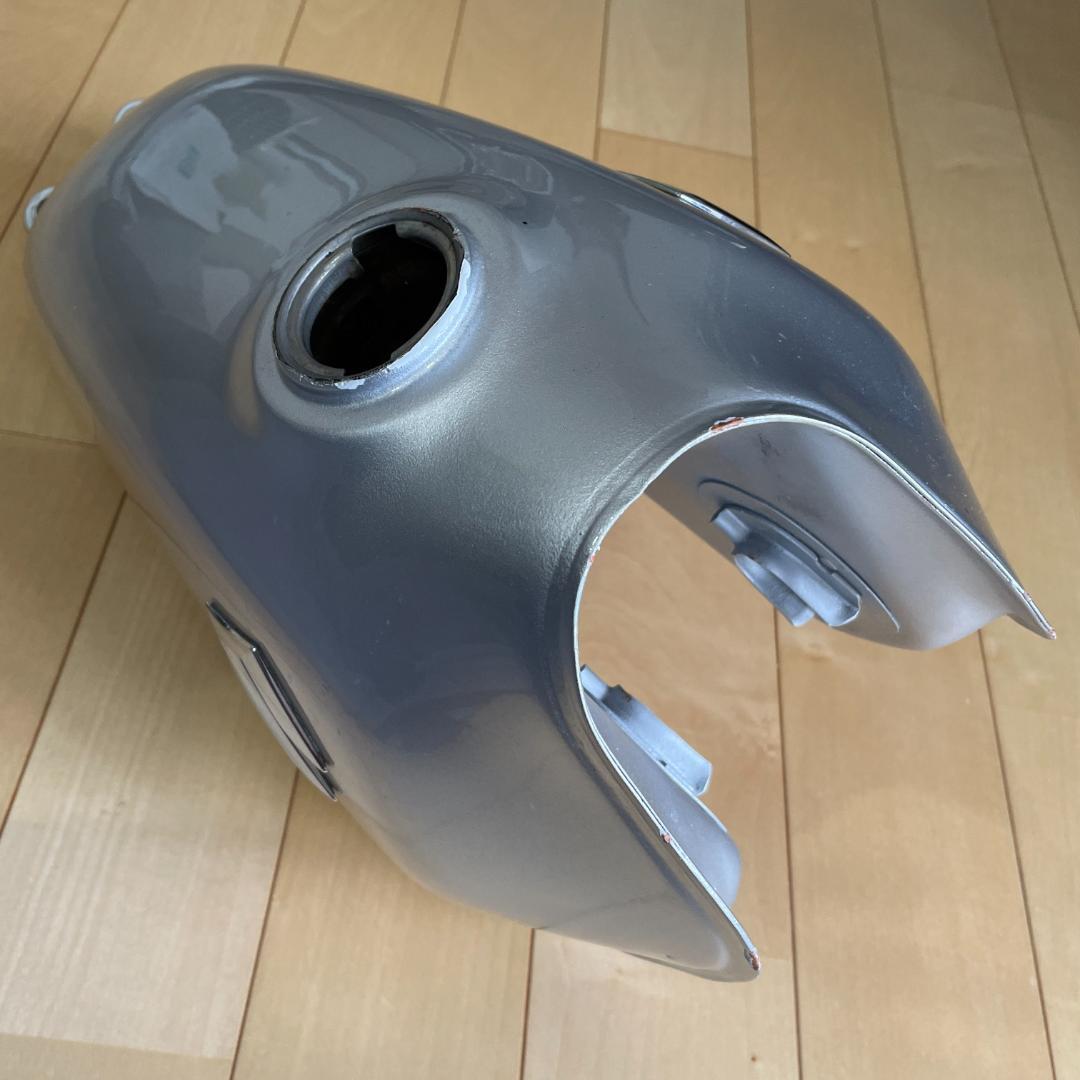 スズキ　グラストラッカー　タンク