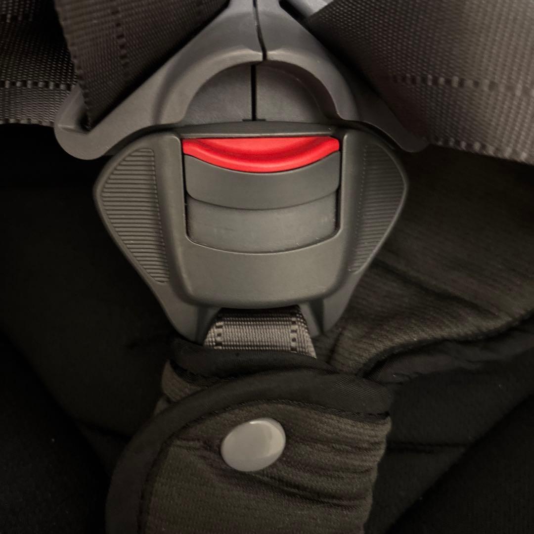 Combi チャイルドシート　ウィゴー　エッグショック　LYF-375