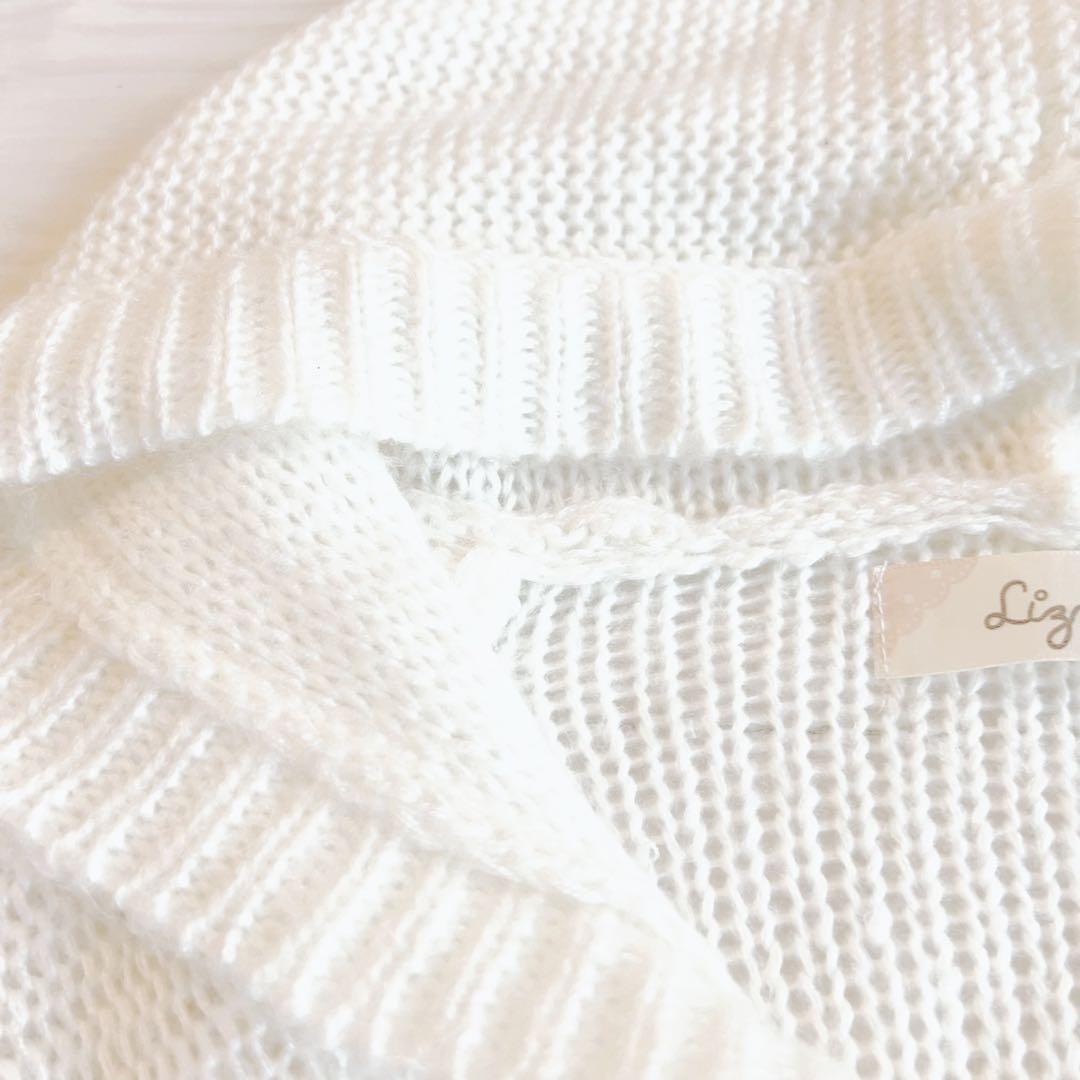 リズメロ ホワイトフード付きニットポンチョ