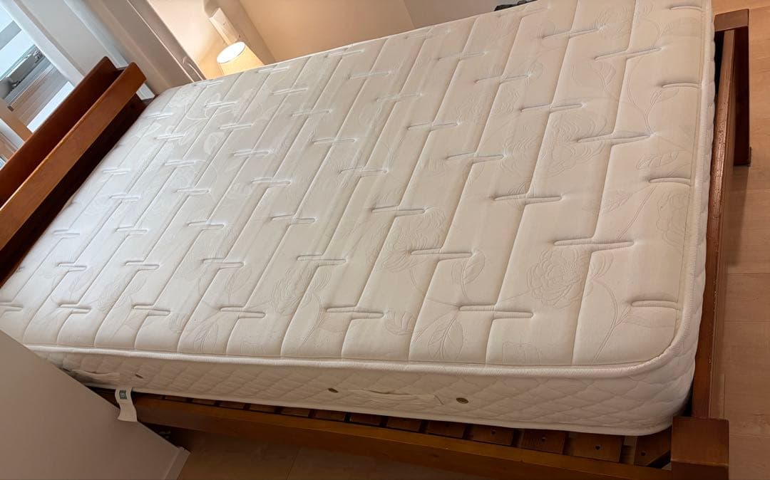 ヤドン様 日本ベッド　セミダブルマットレス　シルキーポケットレギュラー ウール入