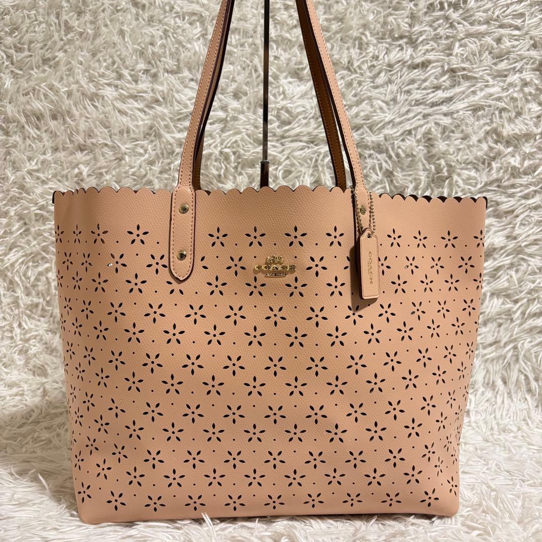 ✨付属品付/ラメ加工✨コーチ トートバッグ シティ カットワーク 花柄 大容量