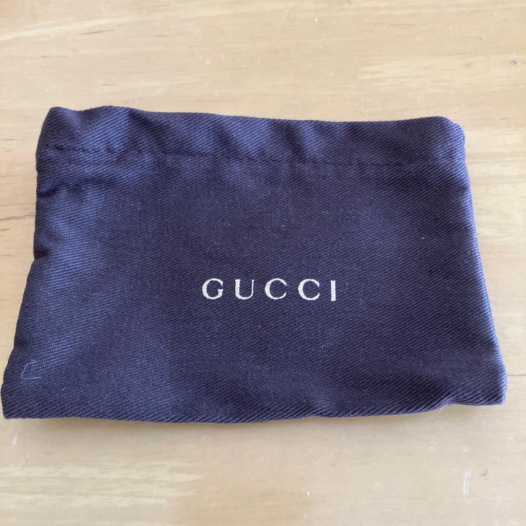 GUCCIグッチ　パパガッロオウム　鳥　キーホルダー、箱袋付き、キーリング