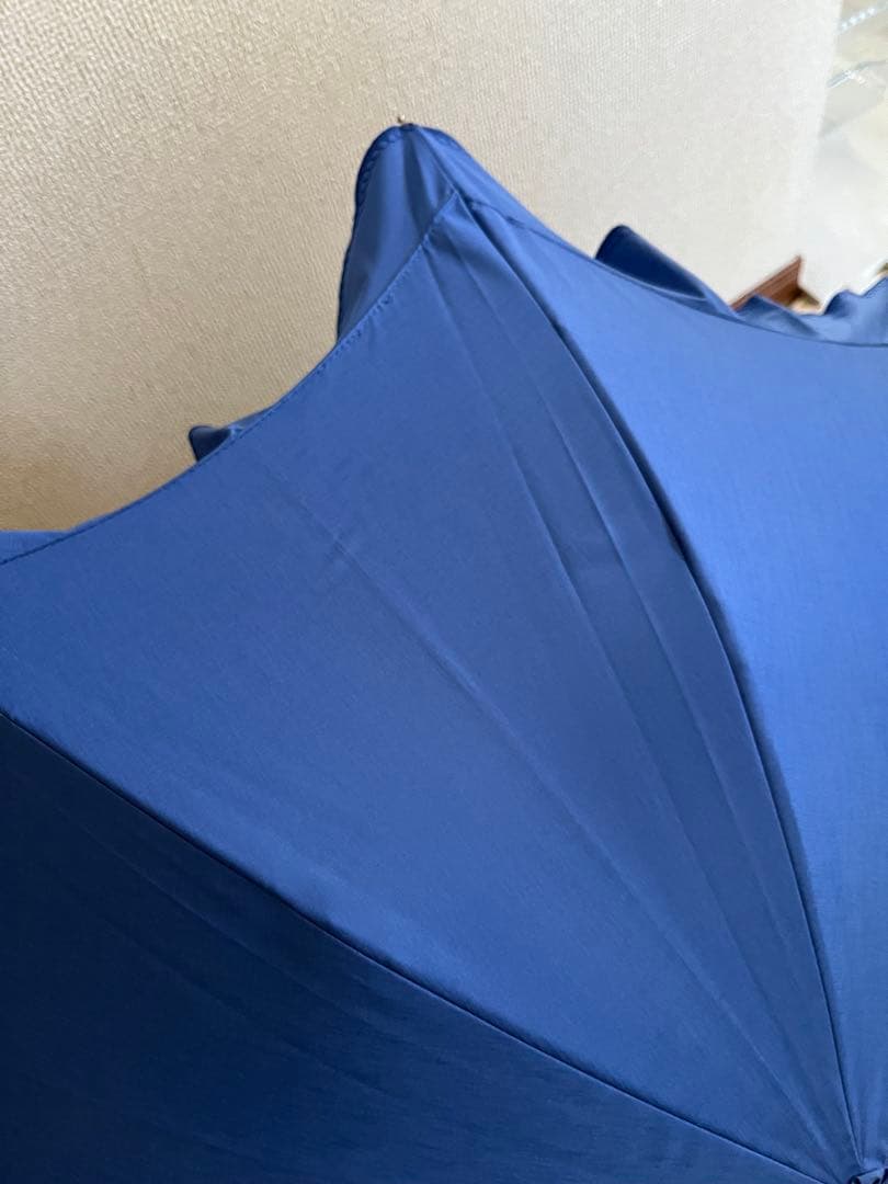 素敵に…LANVIN ロイヤルブルー⭐︎ フリル日傘⭐︎一級遮光