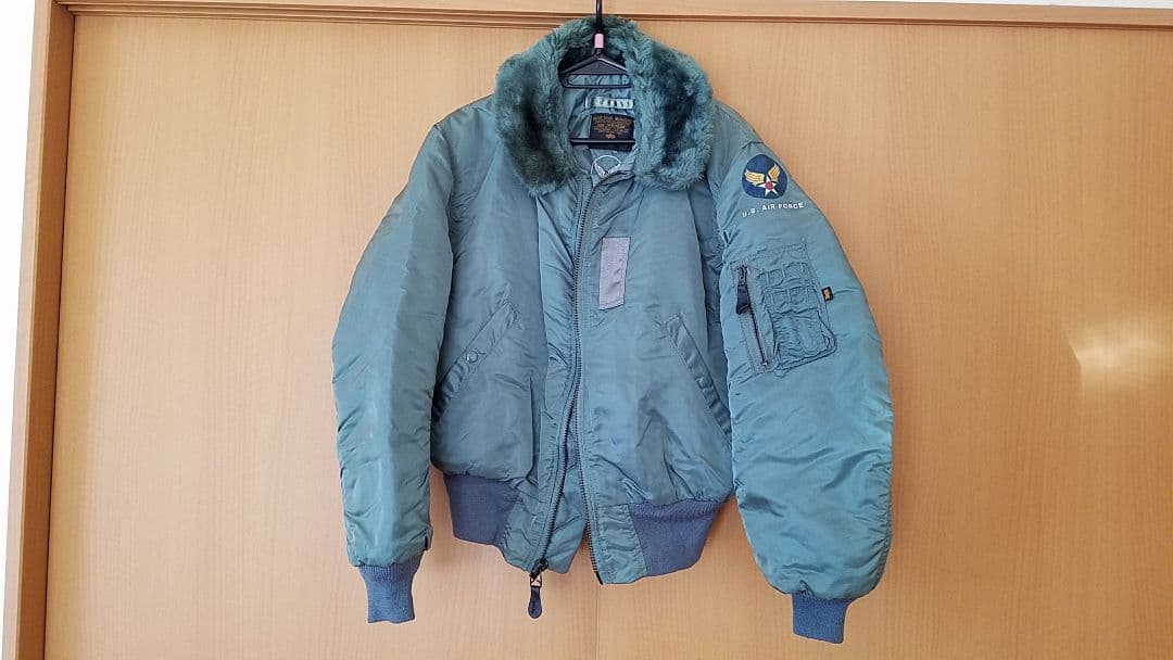 ぼ*ー様 美品　ALPHA B-15D フライトジャケット Mサイズ