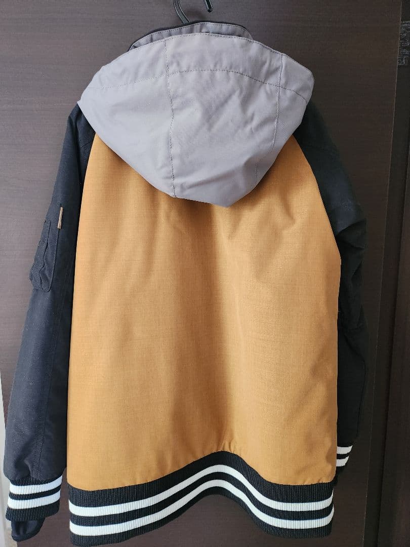 【タグ付き新品】スノボ ウェア スキー マウンテンパーカー