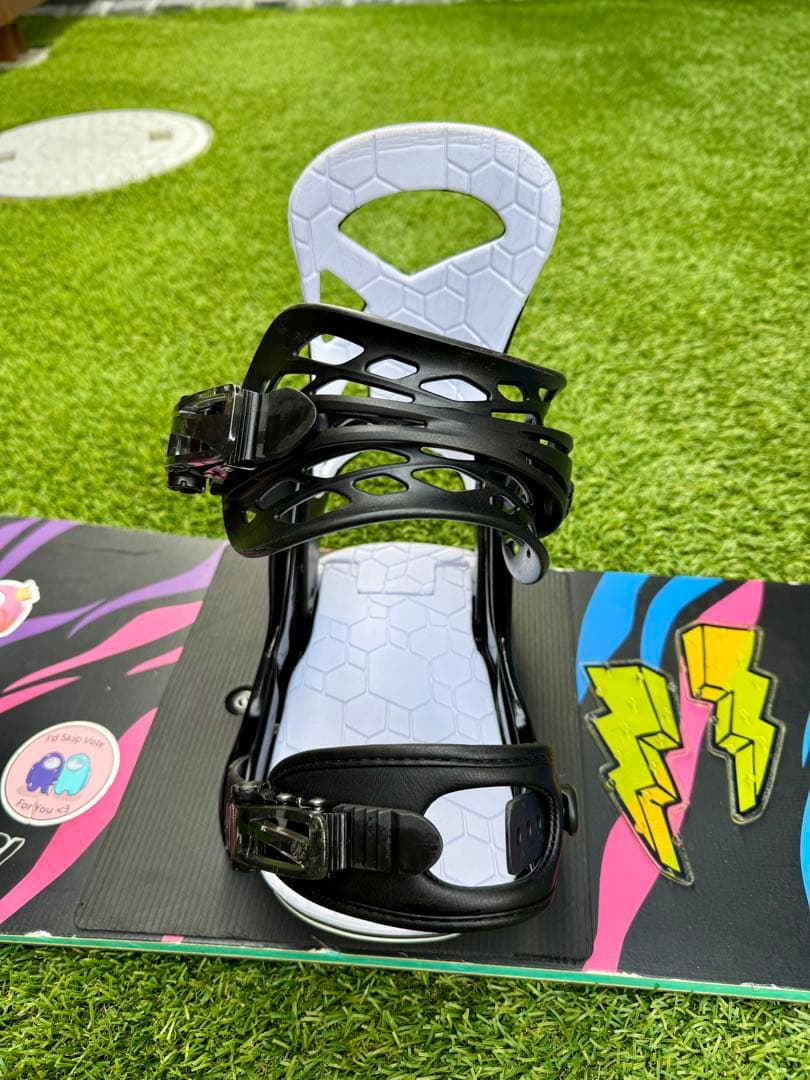 Burton ビンディング付き　バートン ミニグロム キッズ　スノーボード120