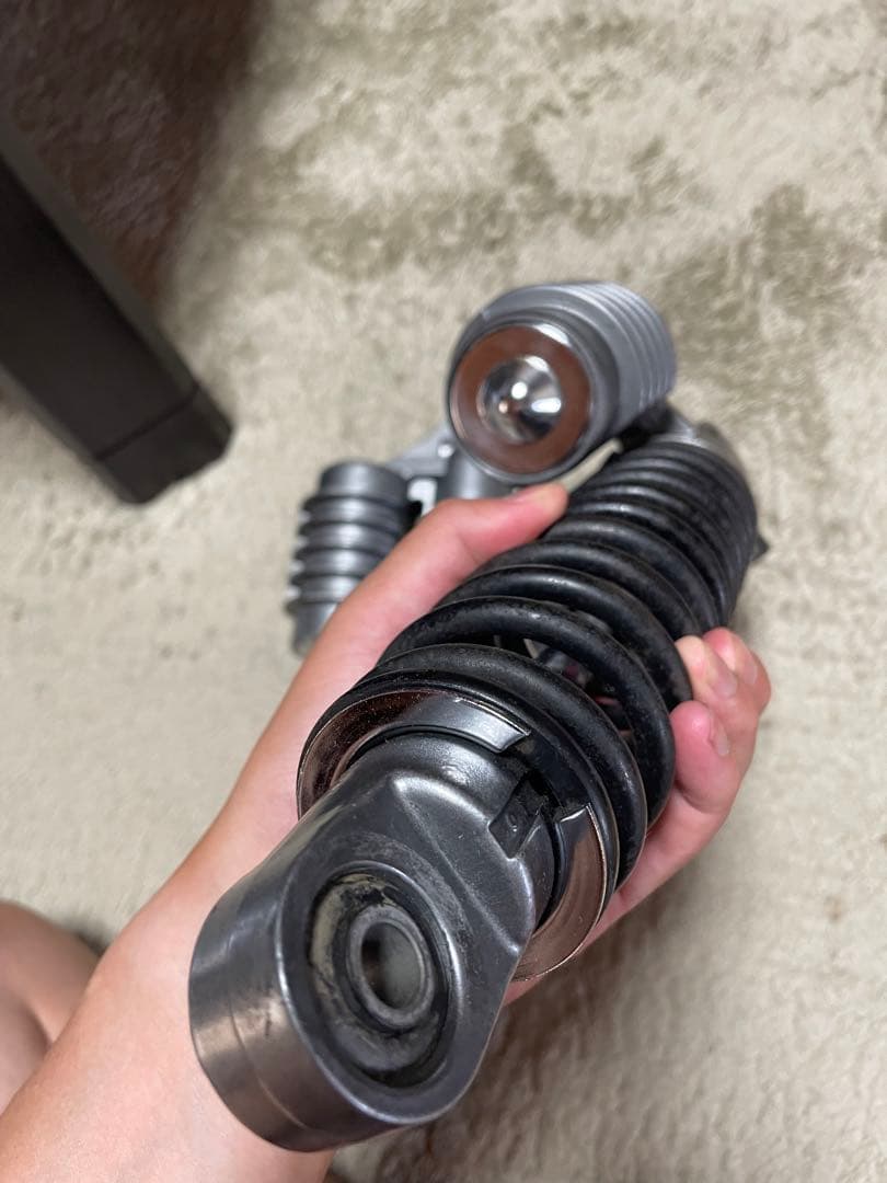 カワサキ　ゼファー750 純正サスペンション 2個セット