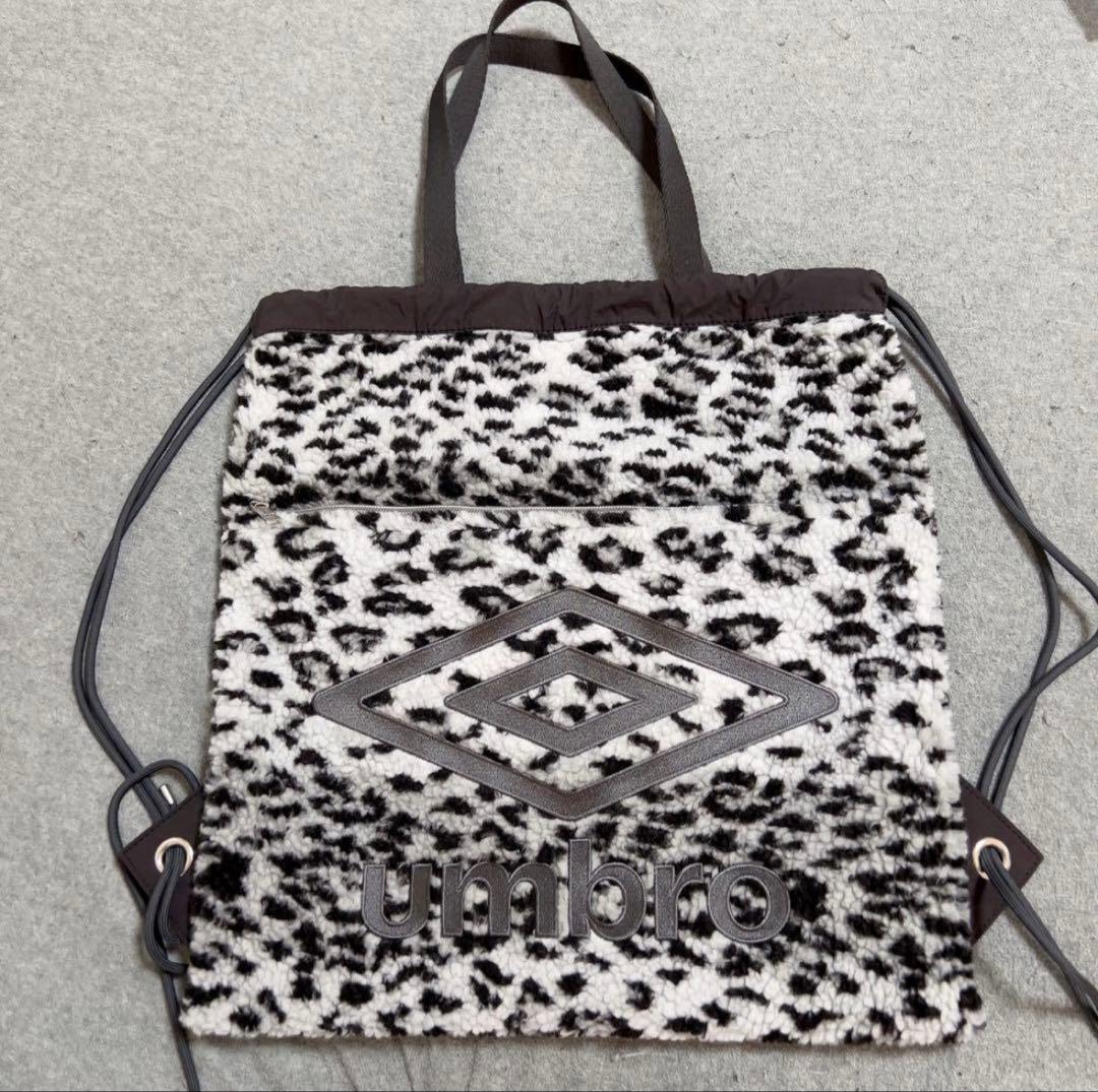 [UMBRO × Casselini]フェイクボアナップサック