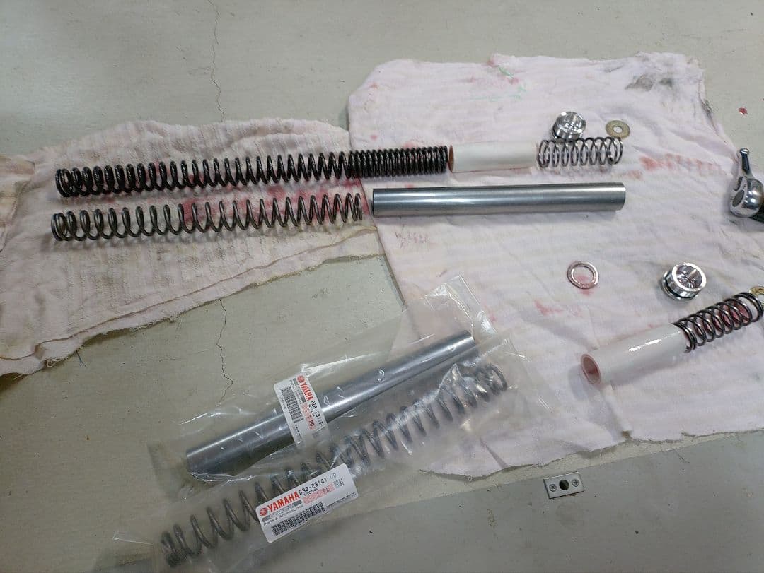 ヤマハSCR950 ボルト950 ローダウンサスペンション