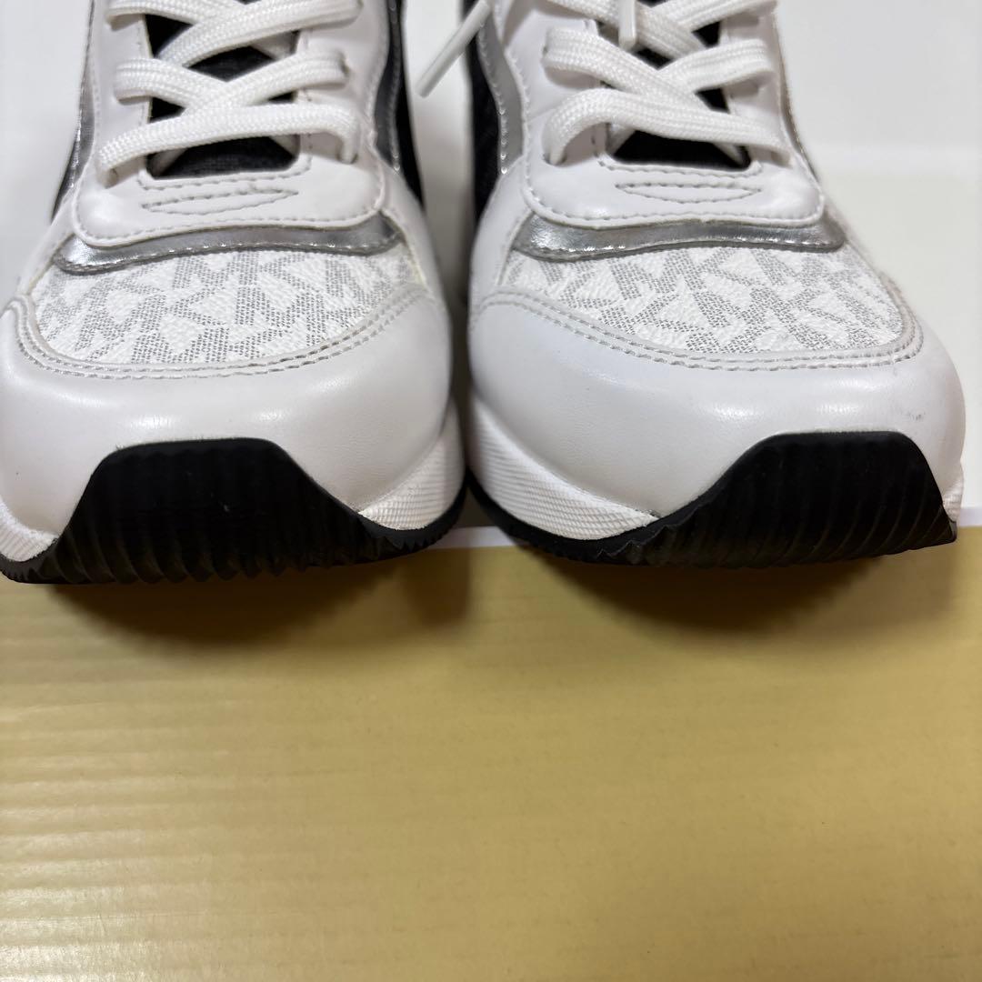 MICHAEL KORS スニーカー ホワイト/ブラック