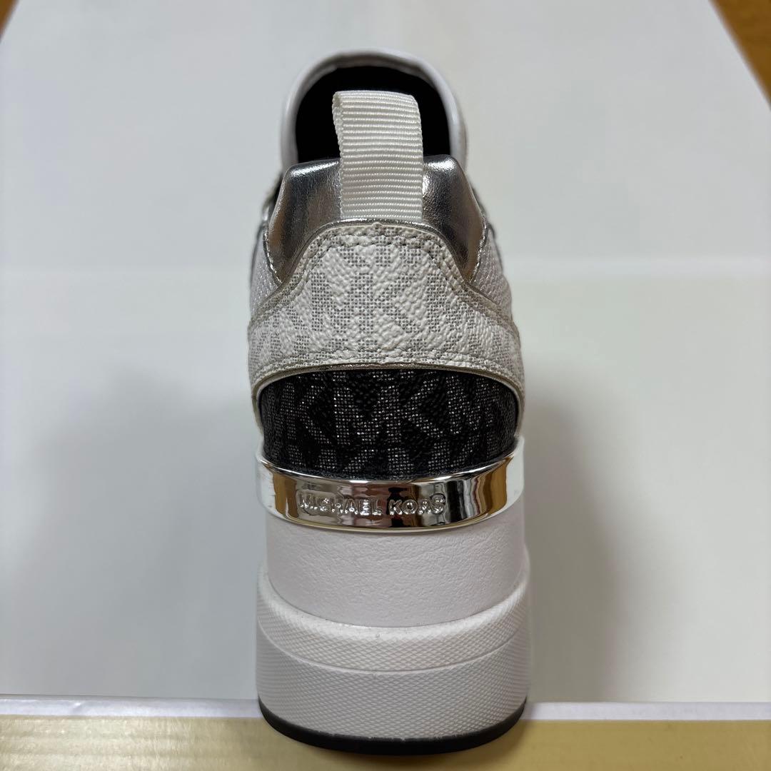 MICHAEL KORS スニーカー ホワイト/ブラック