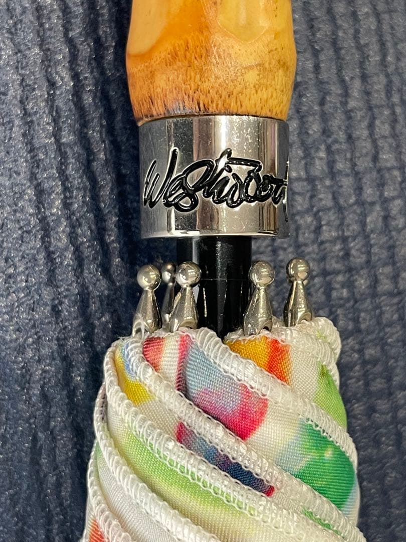 美品 ヴィヴィアンウエストウッド 雨傘 水彩画柄 長傘 バンブーハンドル