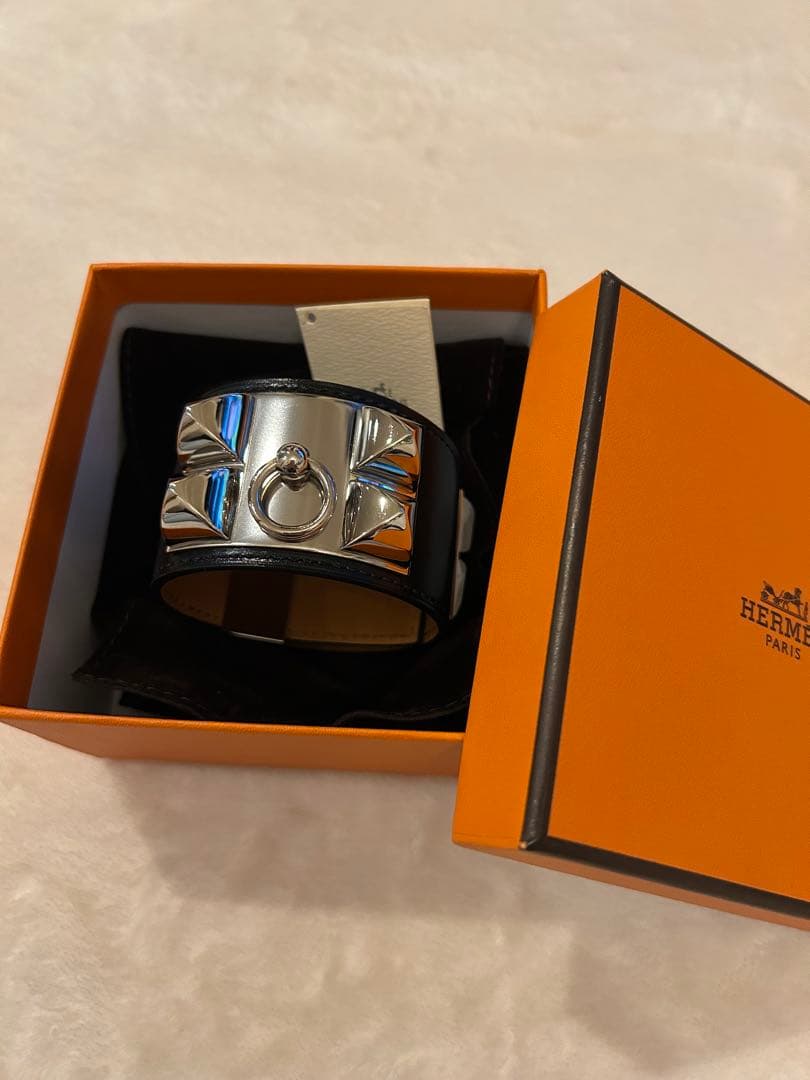 エルメス HERMES コリエドシアン ブラック バングル　シルバー