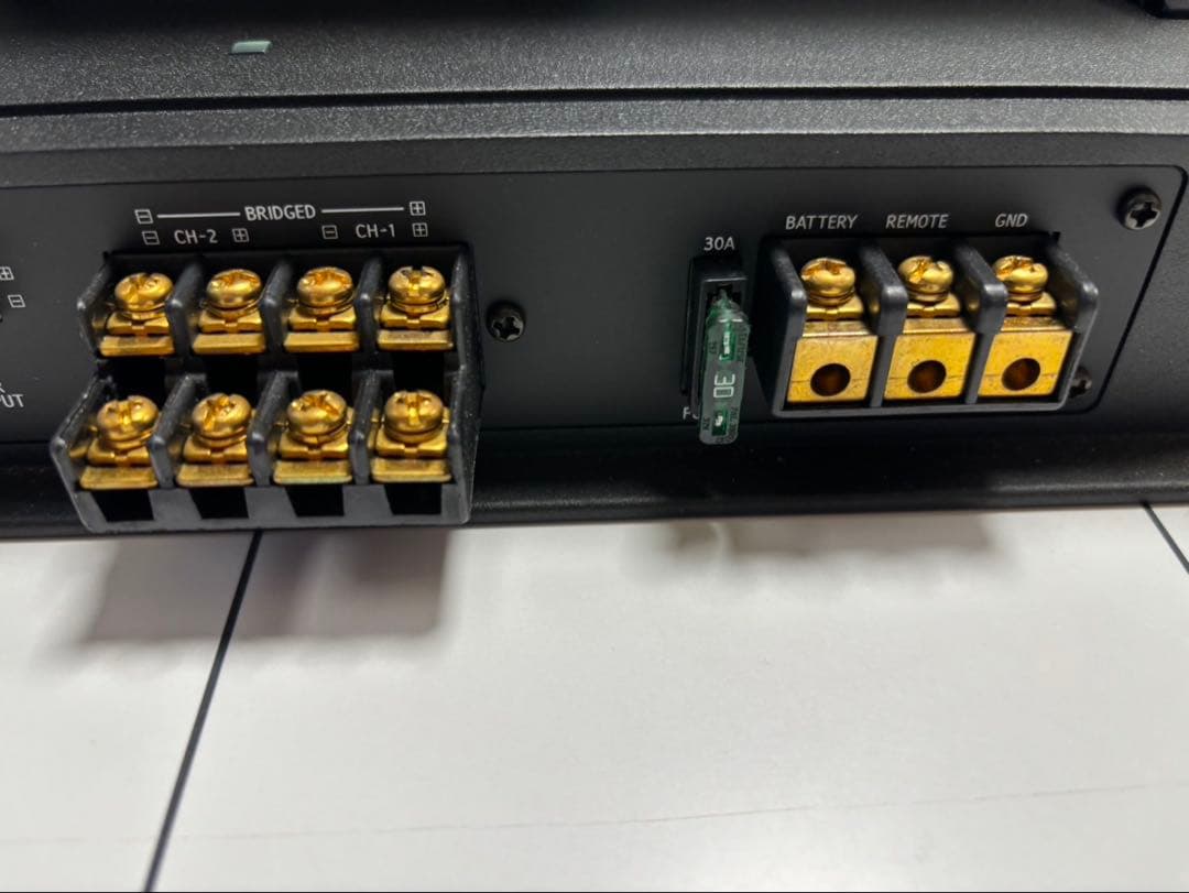 ALPINE MRV-F340 500W　4/3/2チャンネルアンプ