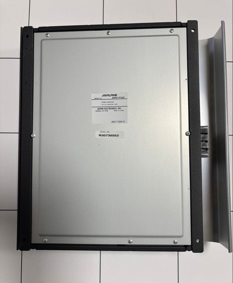 ALPINE MRV-F340 500W　4/3/2チャンネルアンプ
