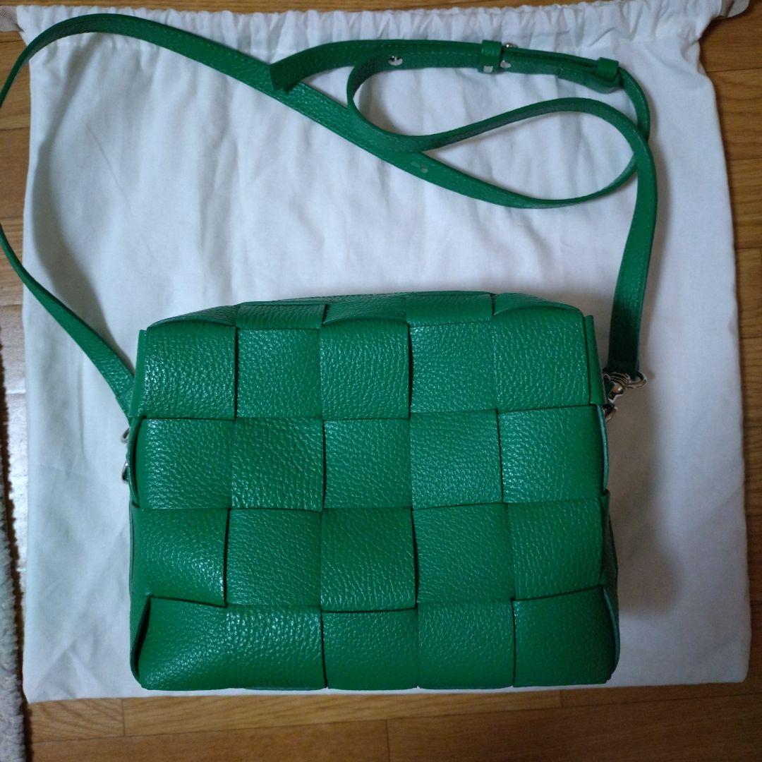 IACUCCI ショルダーバッグ