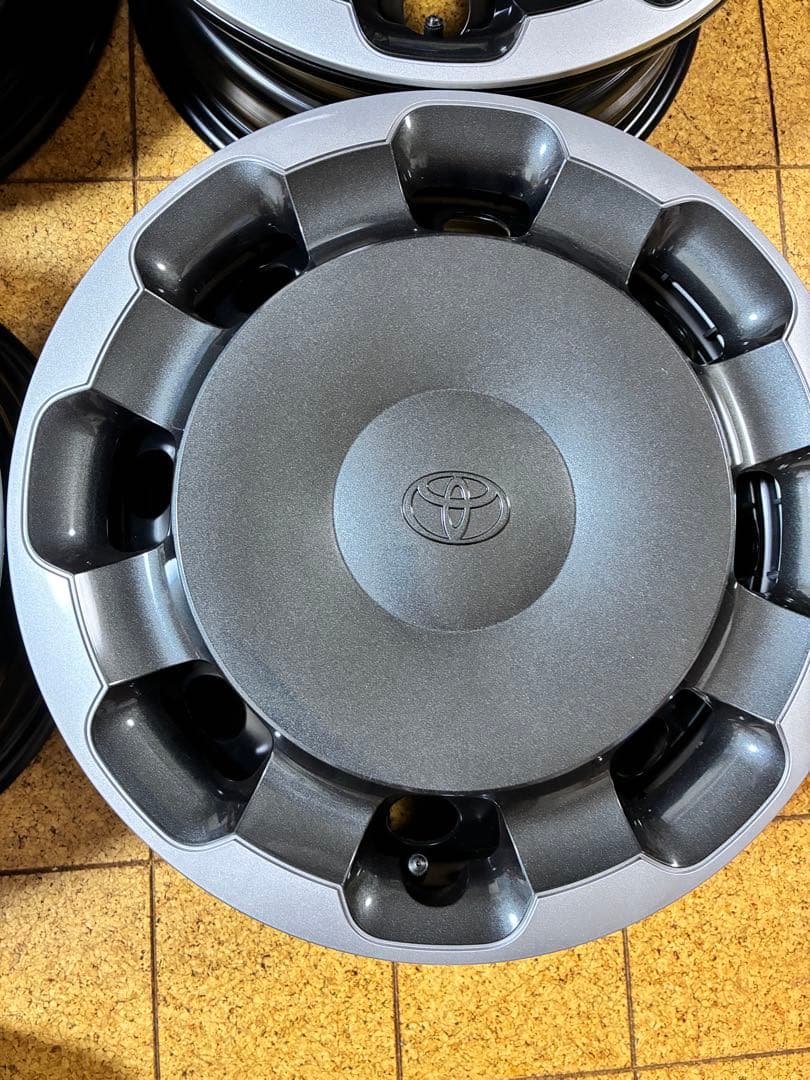 【セット売り限定②】　トヨタ　10シエンタ Zグレード　純正ホイール　新車外し