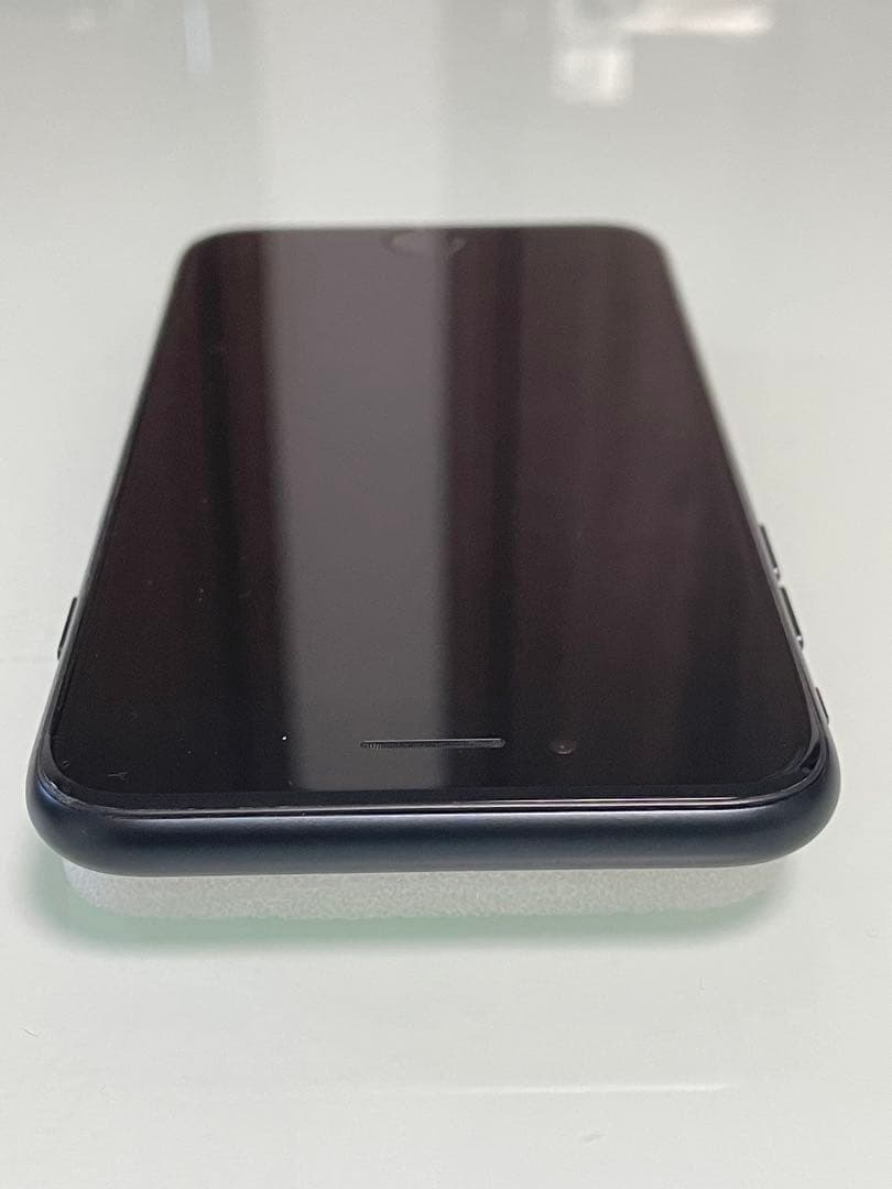 iPhone SE 第3世代 64gb ミッドナイト バッテリー100%