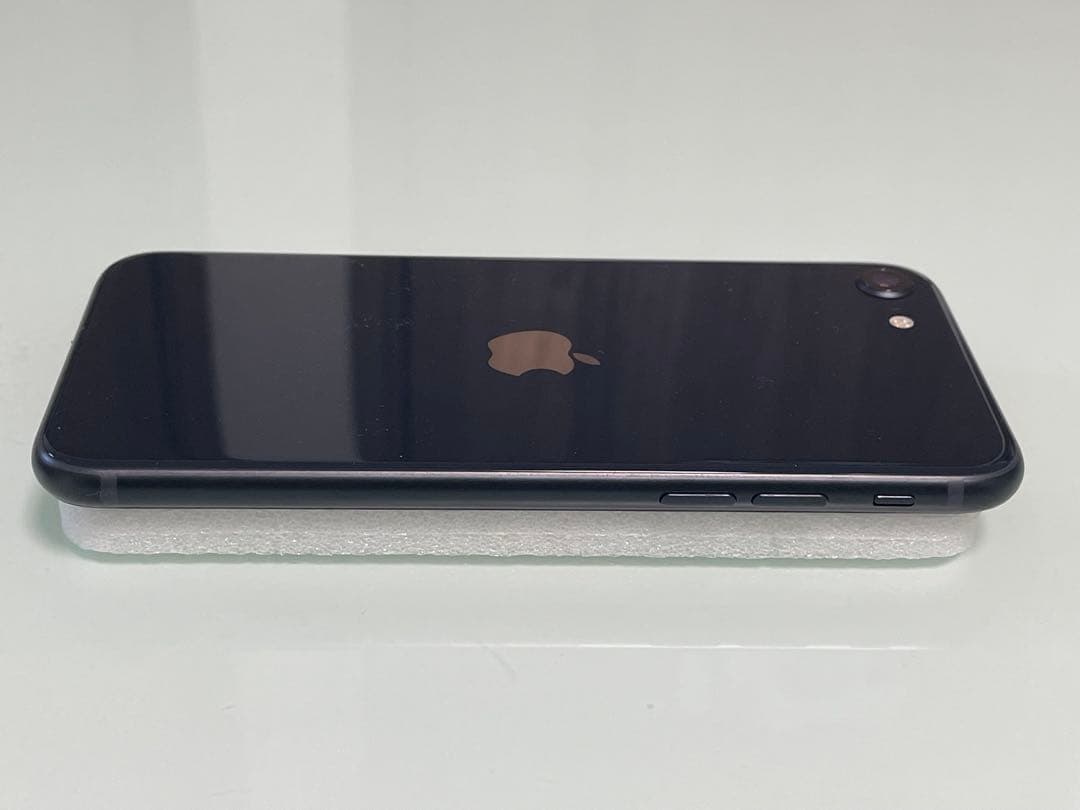 iPhone SE 第3世代 64gb ミッドナイト バッテリー100%