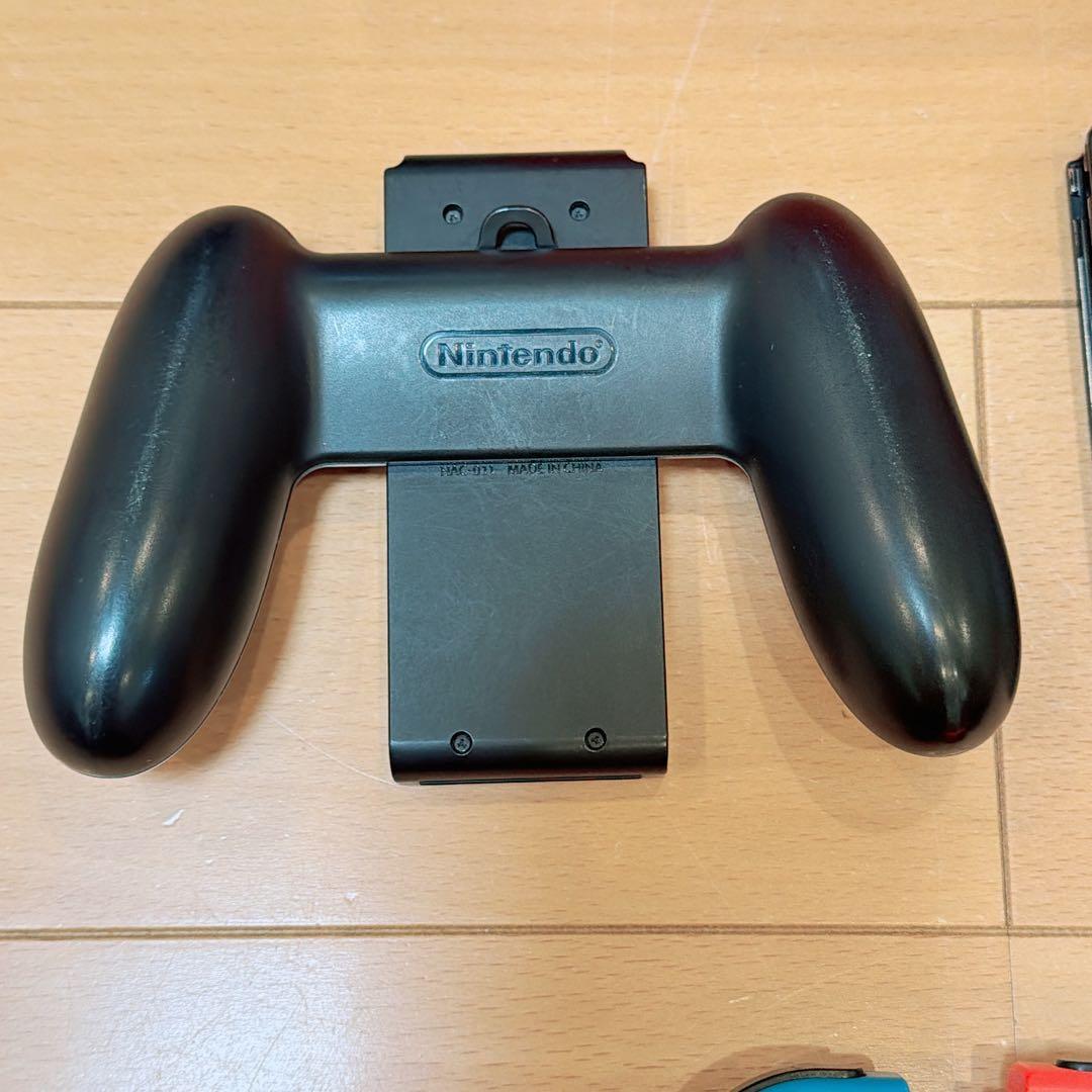 【付属品完備】任天堂スイッチ 本体＋ドック＋Joy-Con＋スタンド（8年使用）