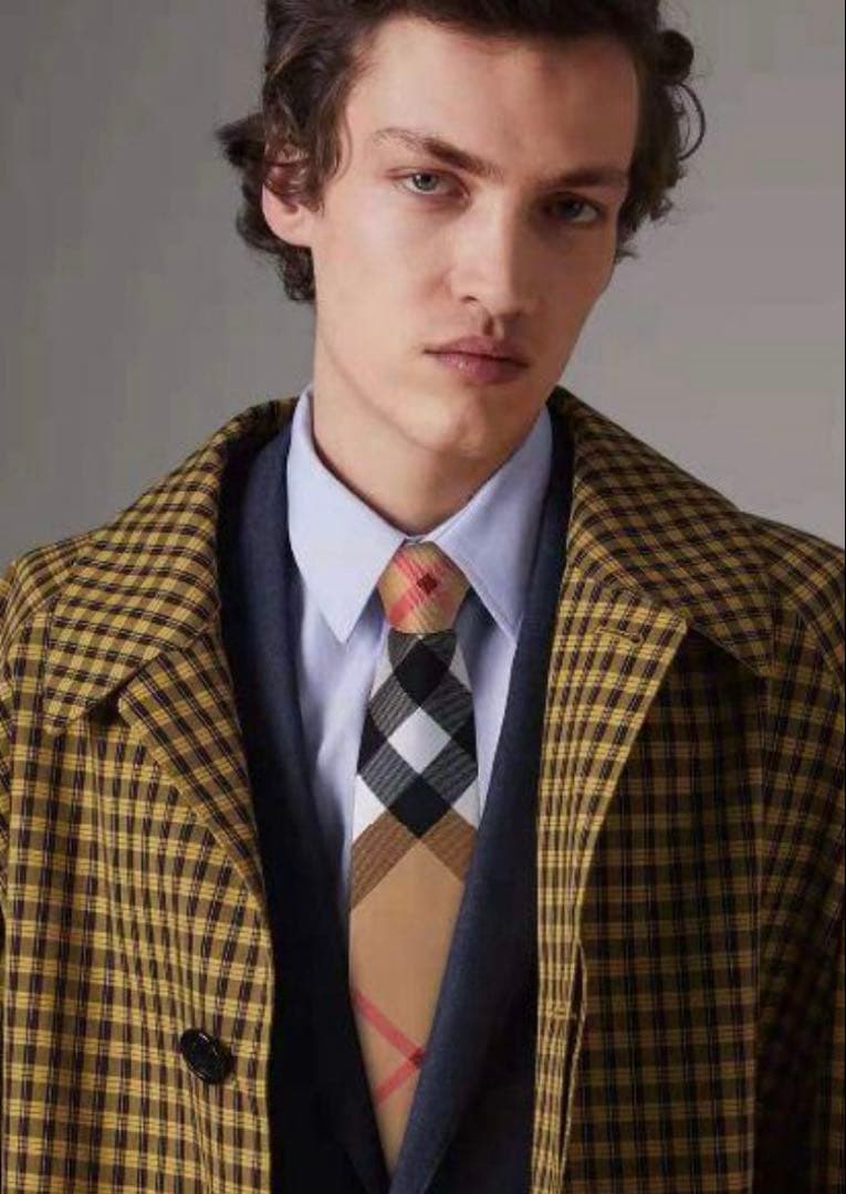 【極美品】BURBERRY LONDON チェック柄　ネクタイ　箱付き