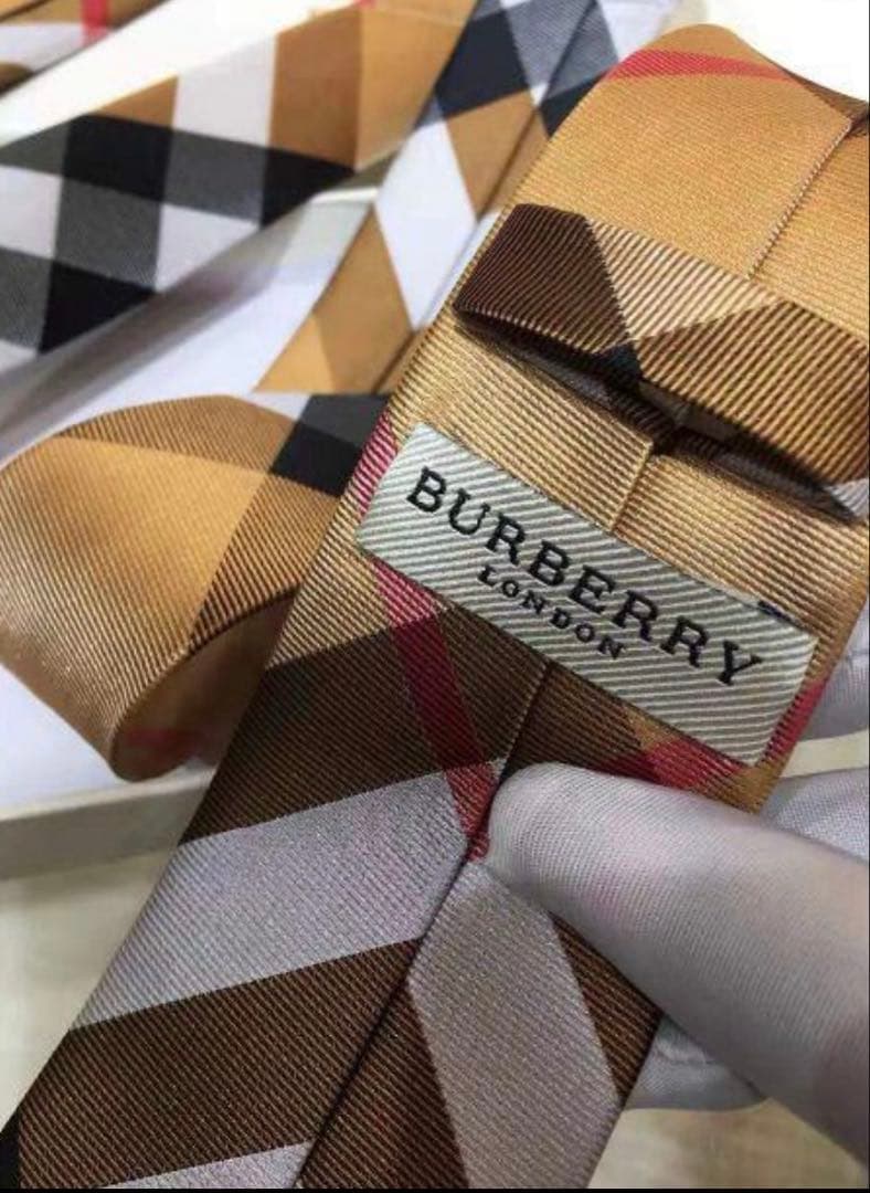 【極美品】BURBERRY LONDON チェック柄　ネクタイ　箱付き