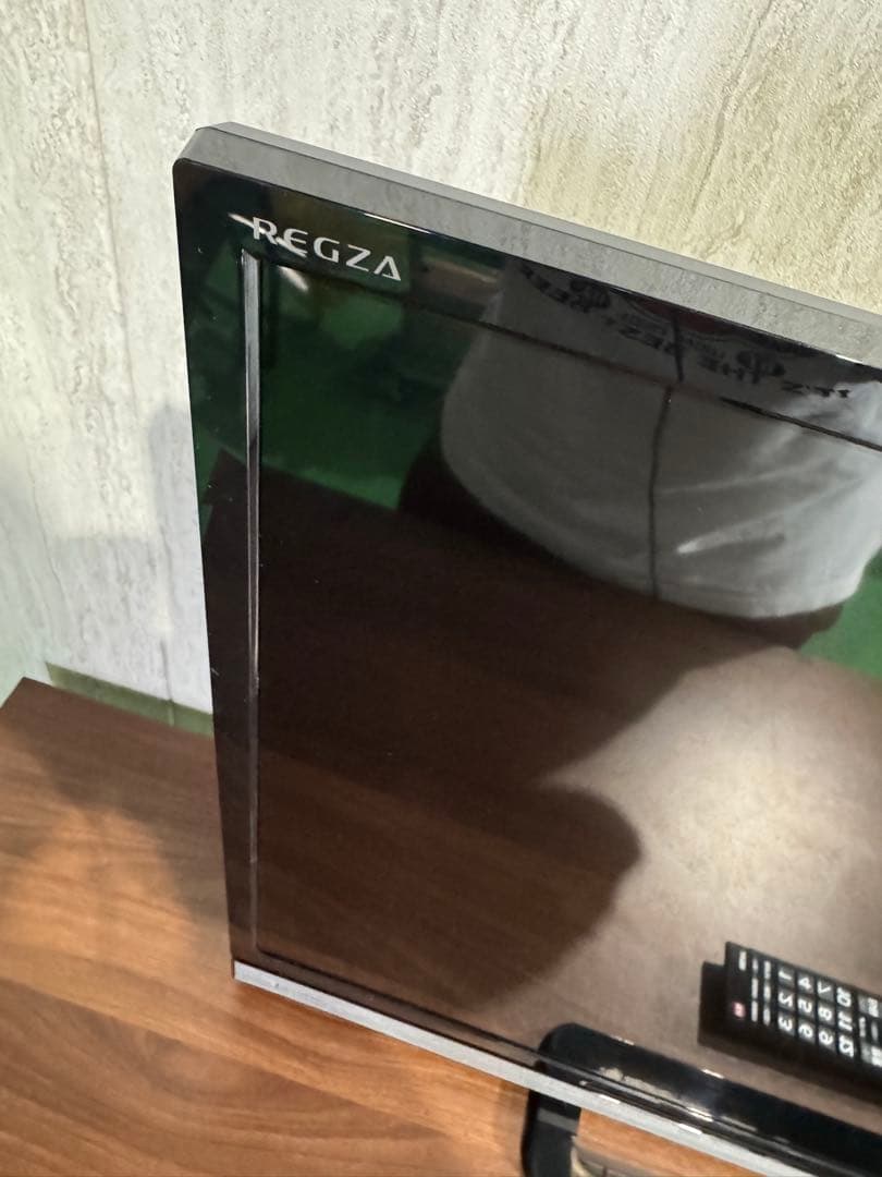 TOSHIBA REGZA 32V30 液晶テレビ ￼32型 リモコン付き